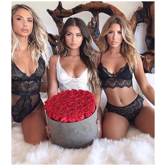 Black Sheer Lace Polka Dot Sexy Lingerie Bodysuit - Picture 4 of 8